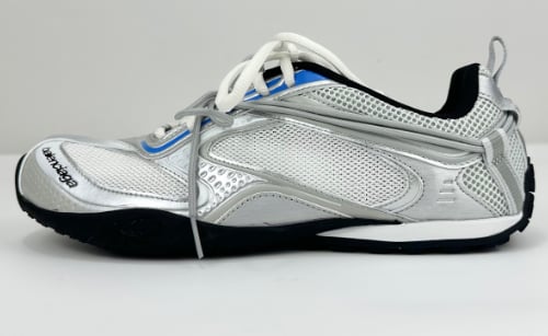 View 6 - White / Grey