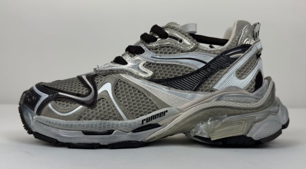 View 8 - Black / Grey