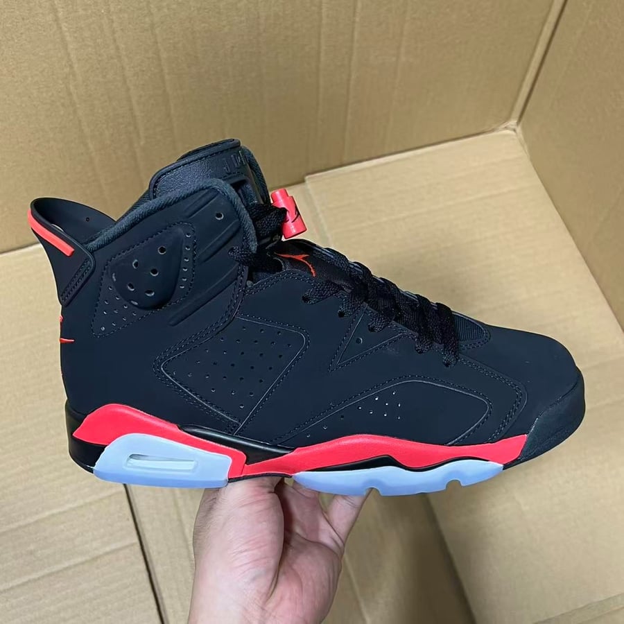 View 2 - Black / Red