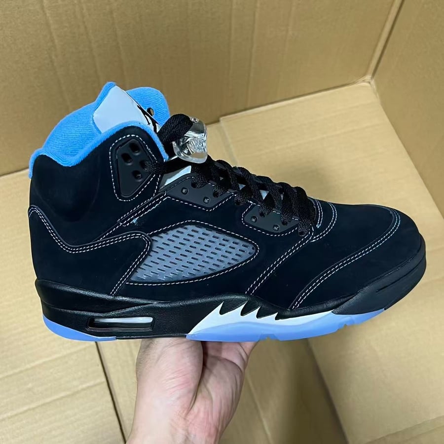 View 6 - Blue