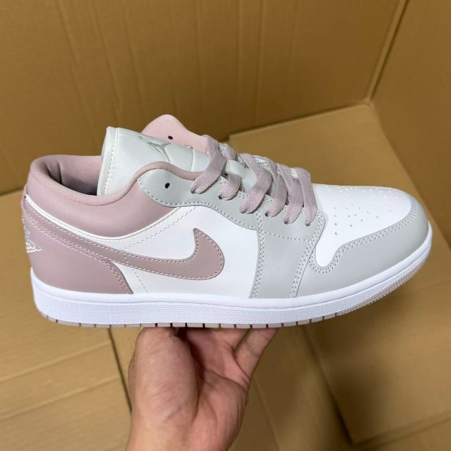View 8 - White / Pink