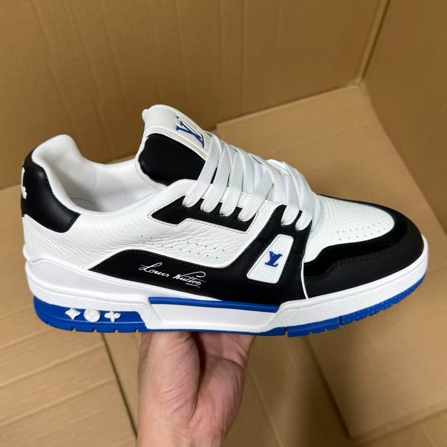 View 7 - Confirm on WhatsApp