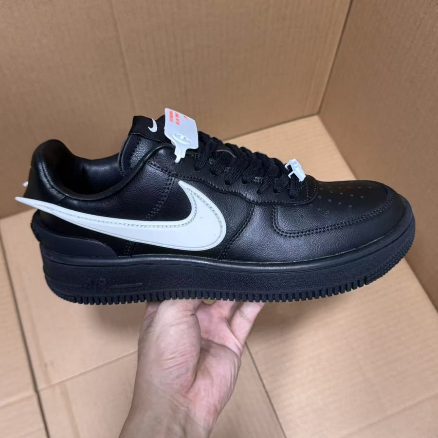 Sneakers Ambush Air Force Series