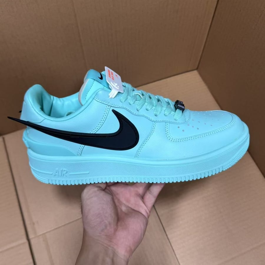 View 7 - Blue