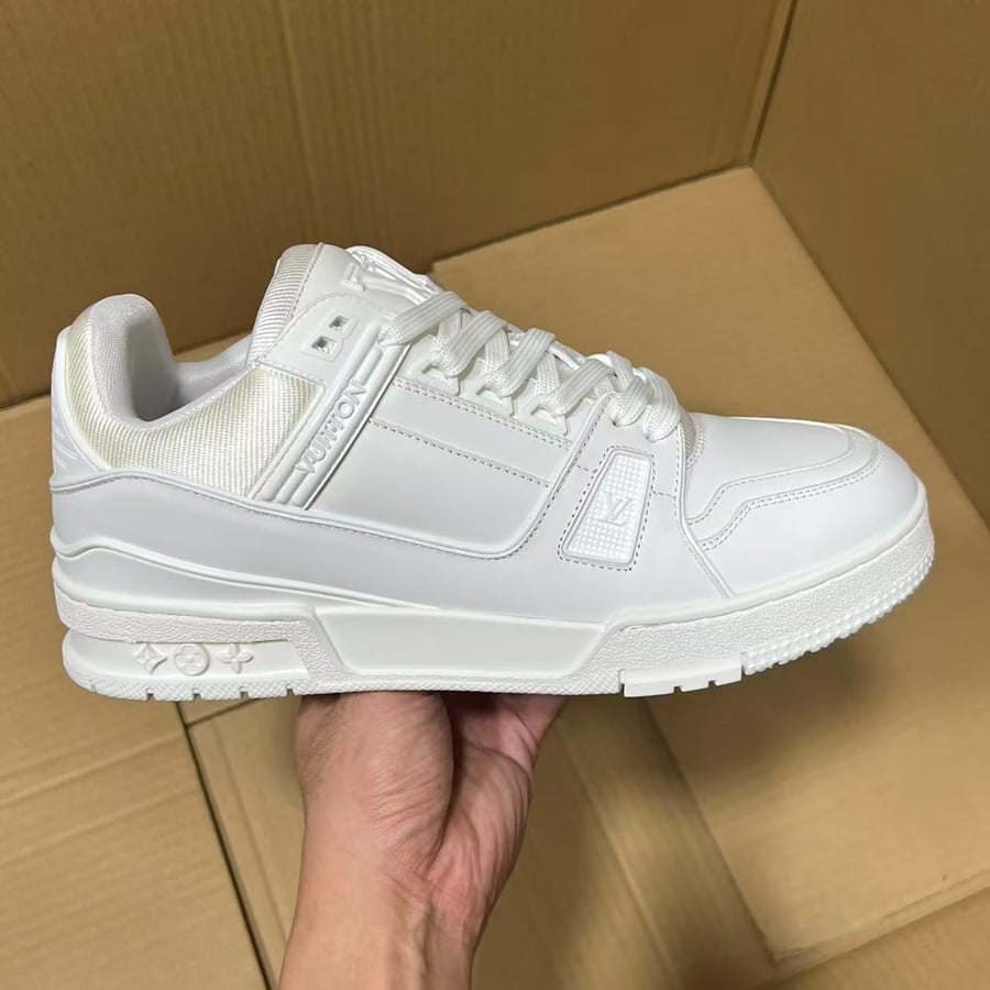 View 2 - White