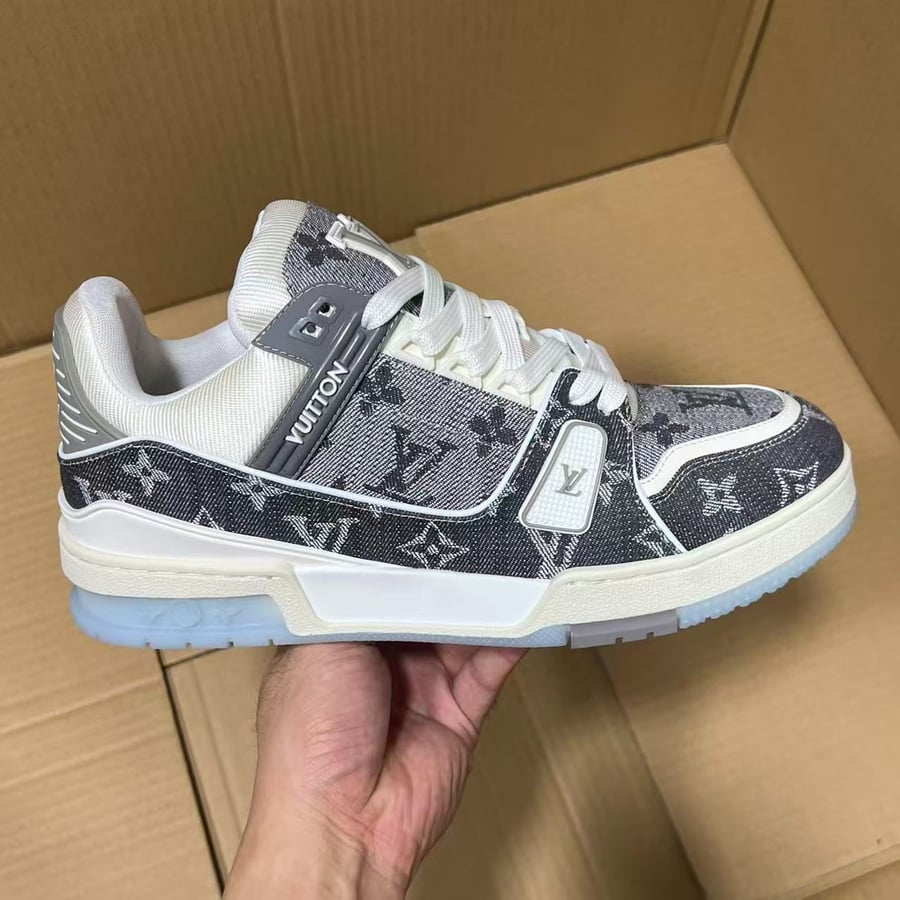 View 7 - Grey
