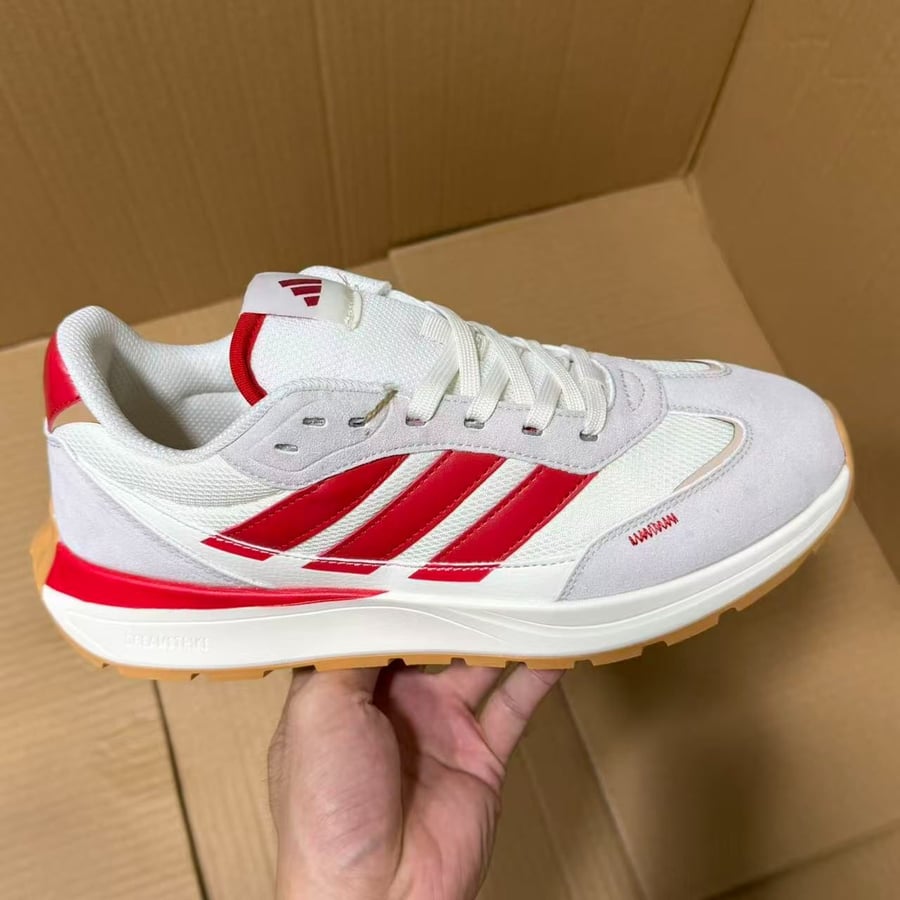 View 3 - White / Red