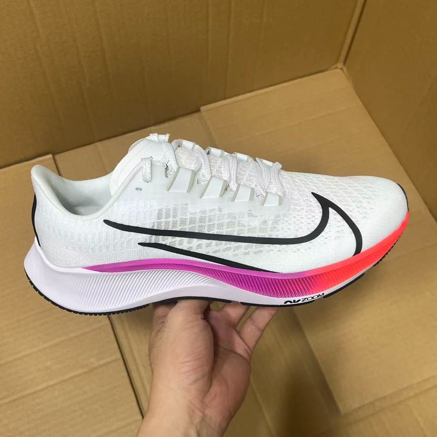 View 3 - White / Pink