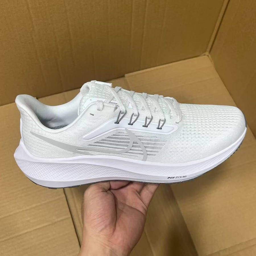 View 9 - White / Grey