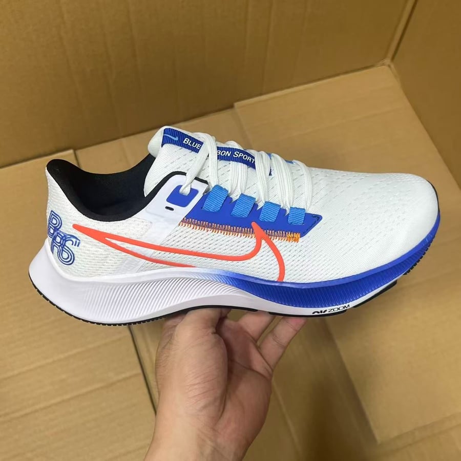 View 6 - White / Blue
