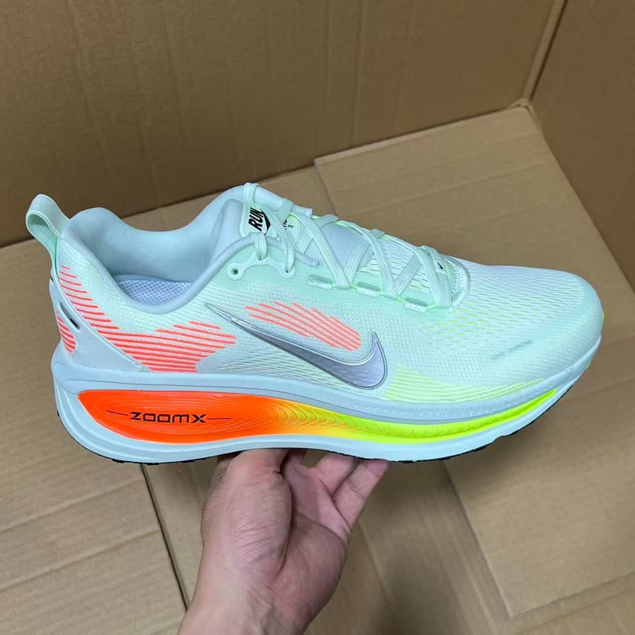 Dn Batch Running Shoes Series Collection