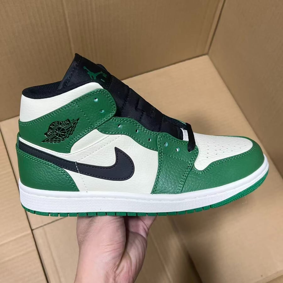 View 2 - White / Green