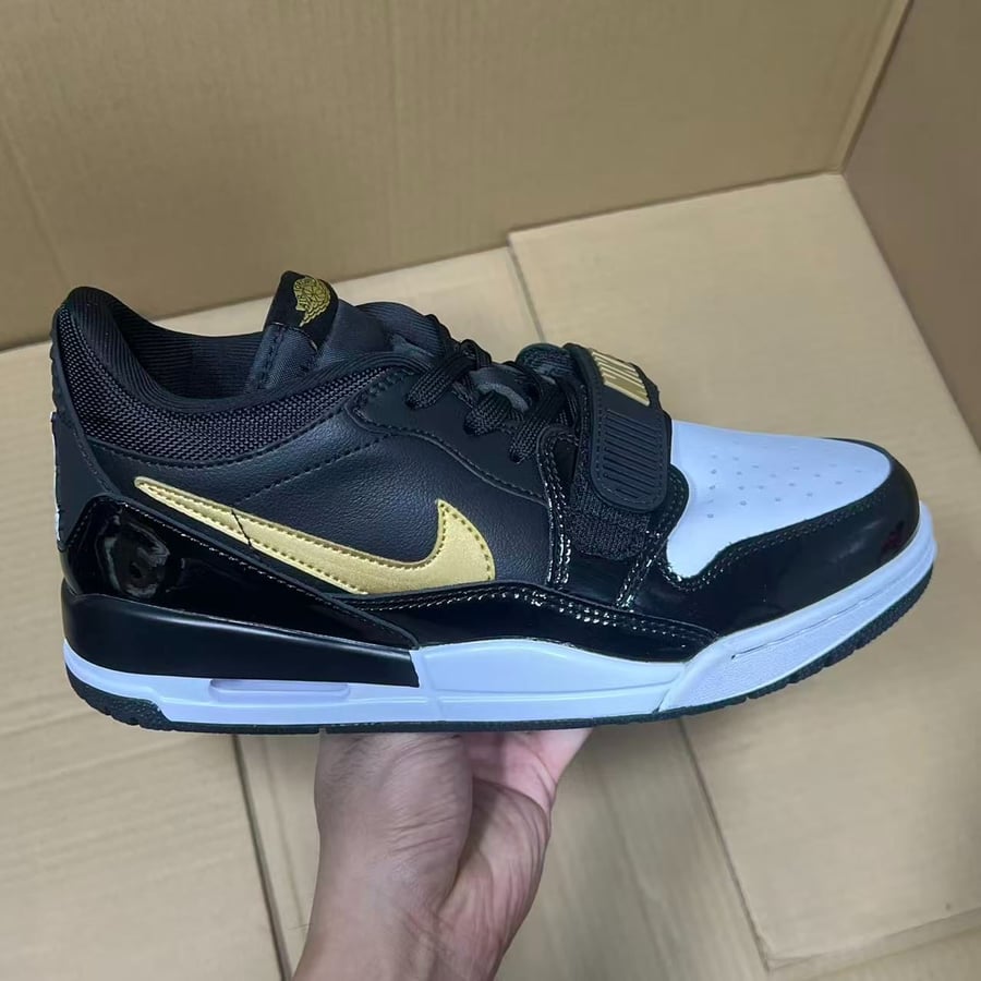 View 4 - Gold