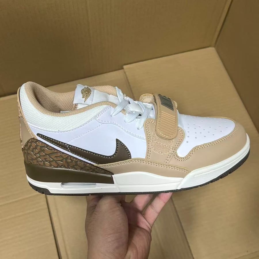 View 4 - White / Brown