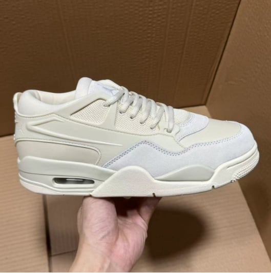 View 4 - White / Beige