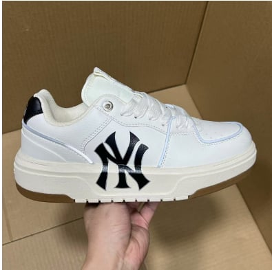 Running Shoes Batch Style & Price Collection