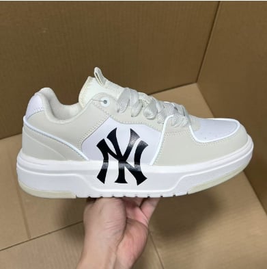 Running Shoes Batch Style & Price Collection