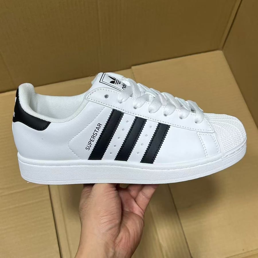 View 2 - White
