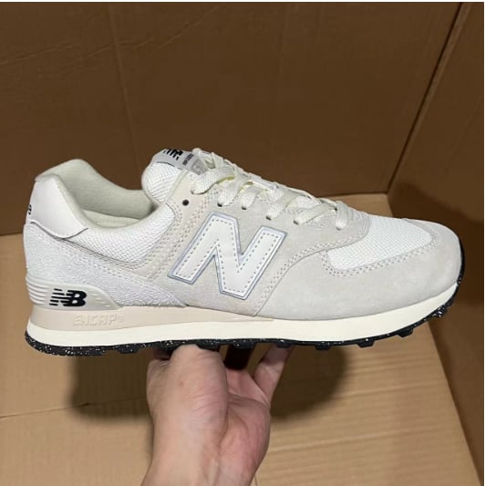 Running Shoes Batch Style & Price Collection