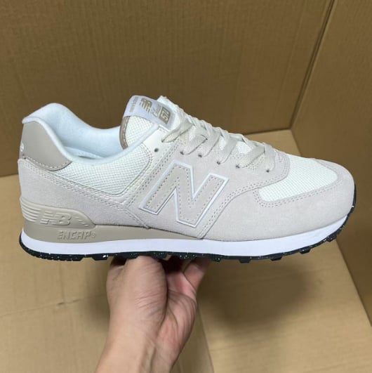 Running Shoes Batch Style & Price Collection