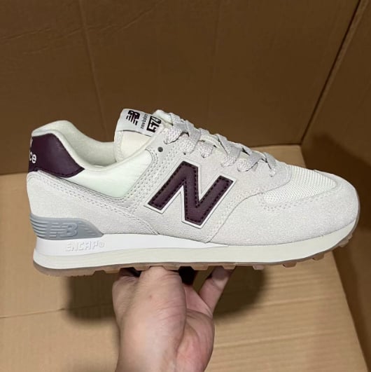 View 3 - White / Beige