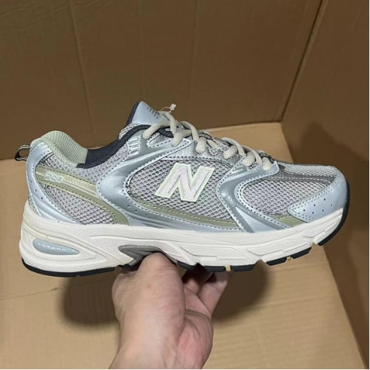 Running Shoes Batch Style & Price Collection