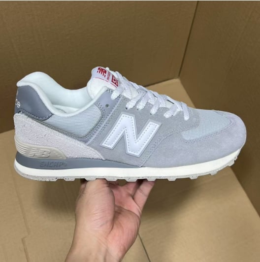 View 4 - White / Grey