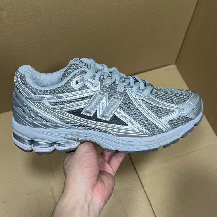 View 2 - Grey