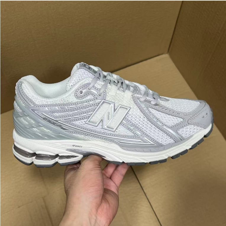 Running Shoes Batch NB530 Series