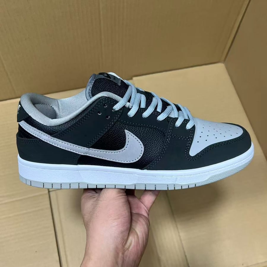 View 2 - Grey