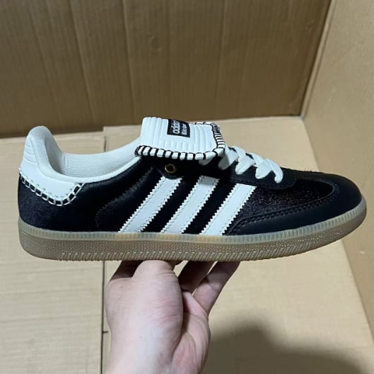 Sneakers F Batch Factory Batch German Trainer Series