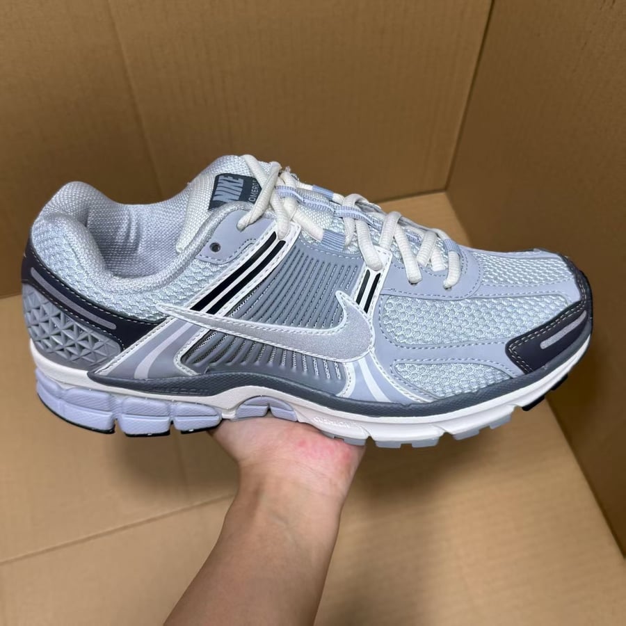 View 6 - Grey