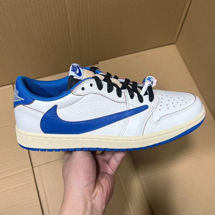 Sneakers G Batch Style & Price Collection