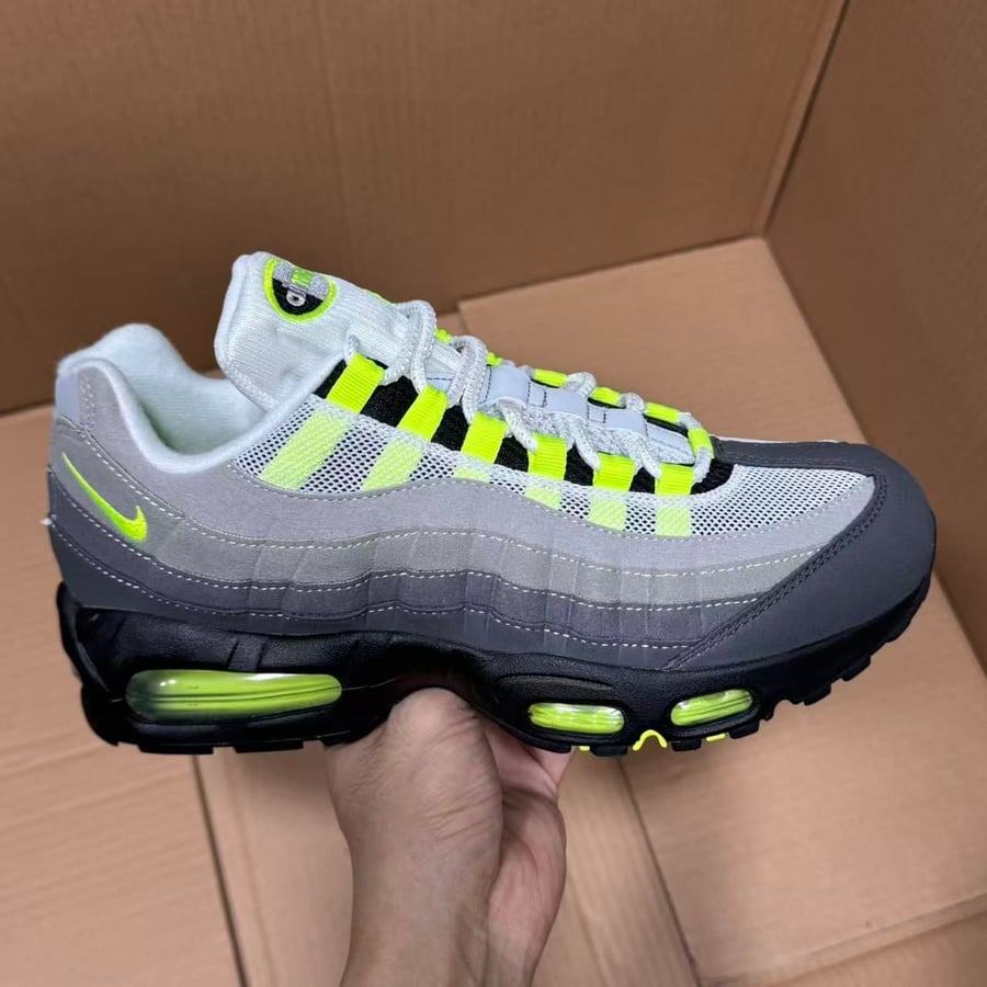 Sneakers G Batch Style & Price Collection