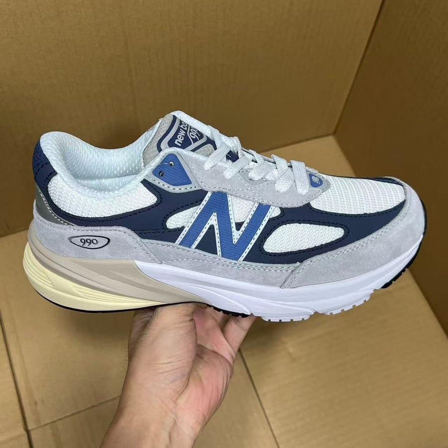 View 3 - Grey / Blue