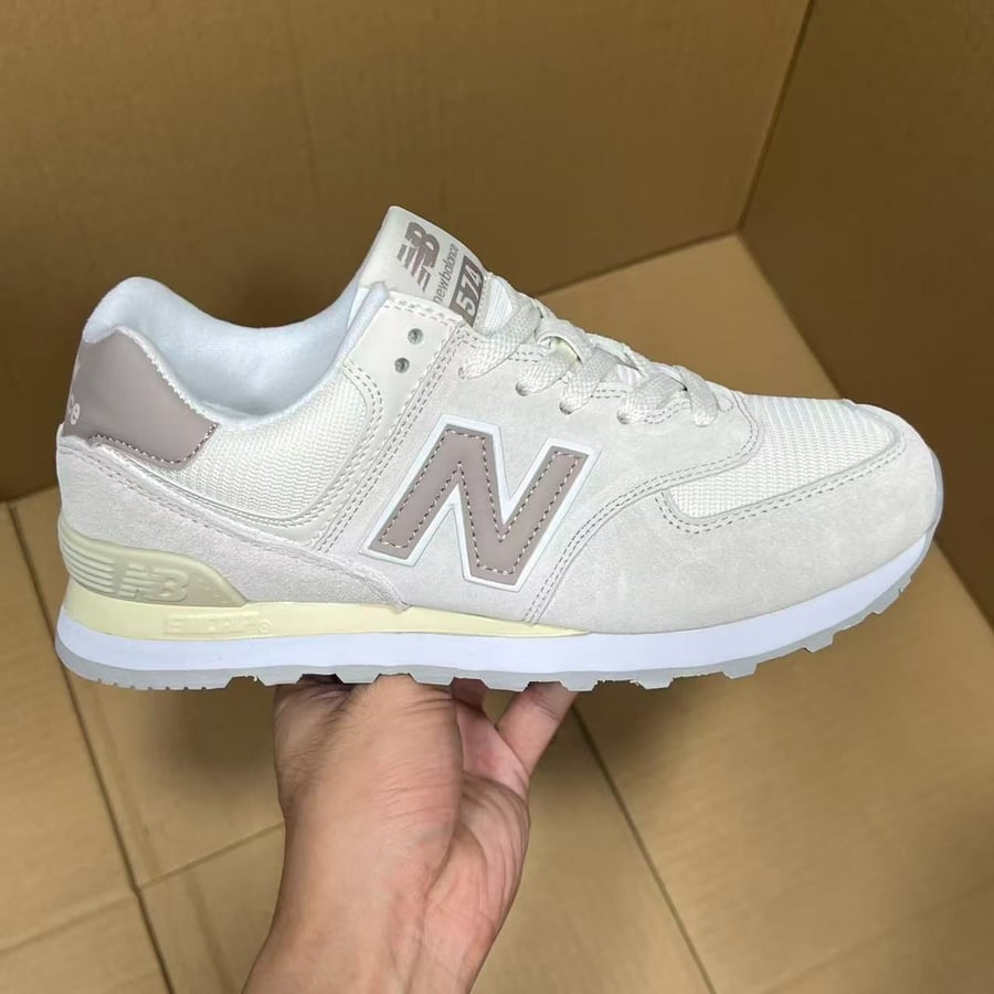 View 3 - White / Beige