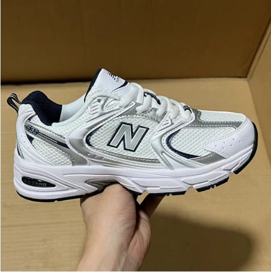 View 6 - White / Grey