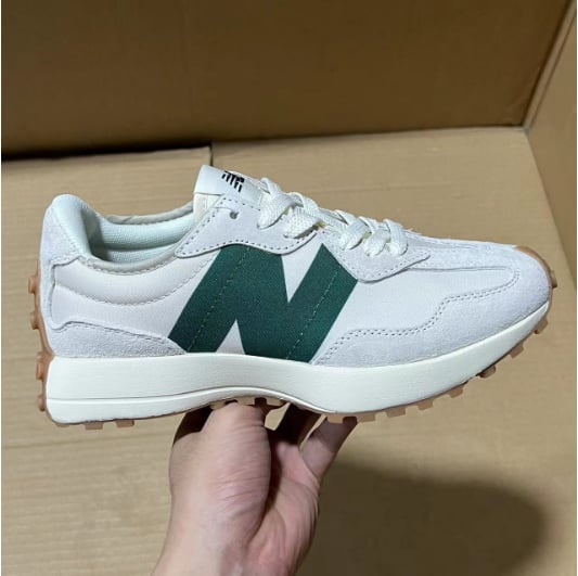 View 7 - White / Green
