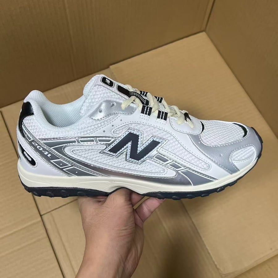 View 2 - Black / Grey