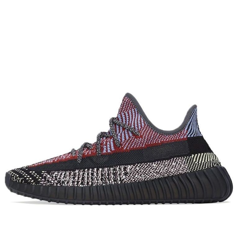 Yeezy - Black / Red