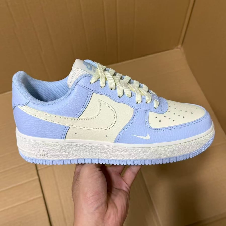 View 5 - Blue / Beige