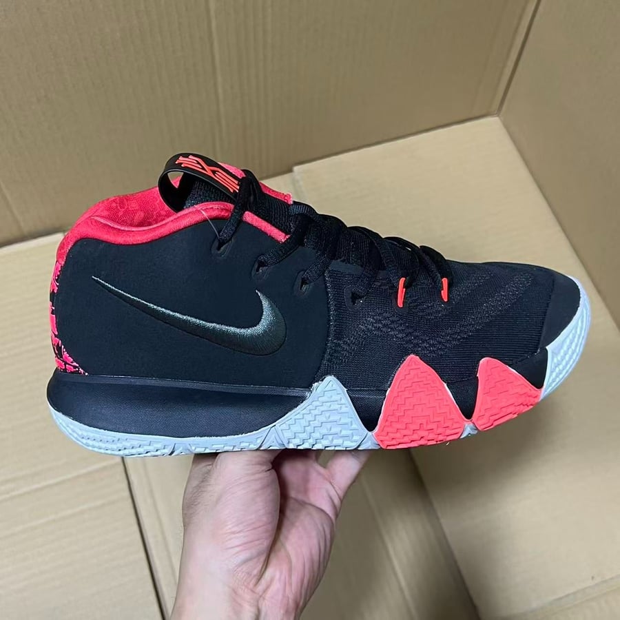 View 2 - Black / Red