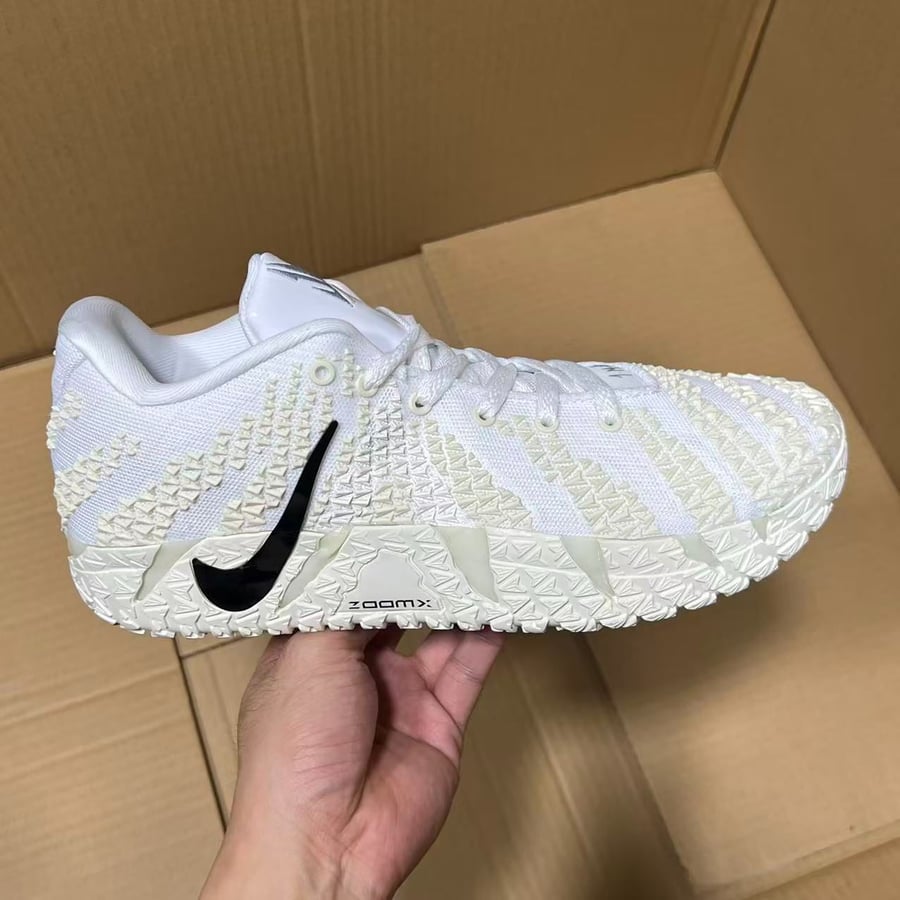 View 6 - White