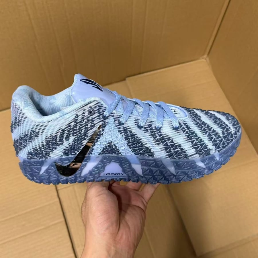 View 3 - Grey / Blue