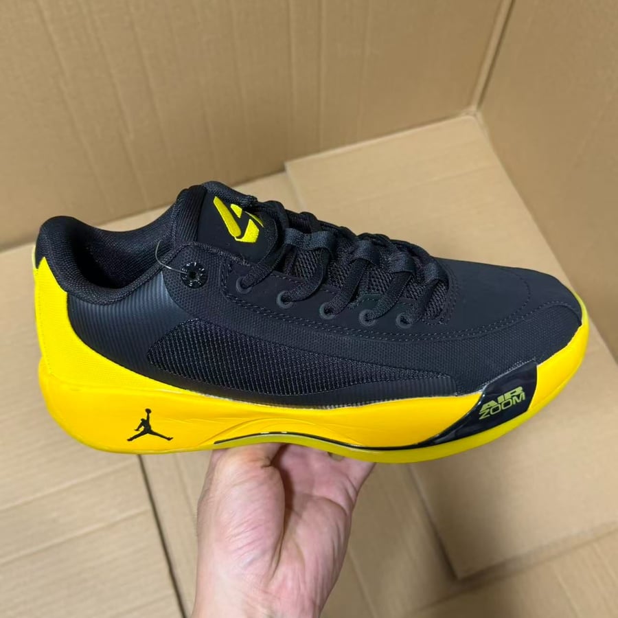 View 4 - Black / Yellow