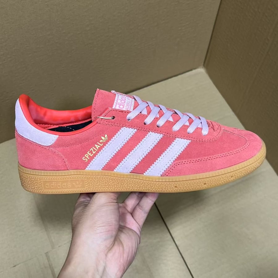 View 7 - White / Pink