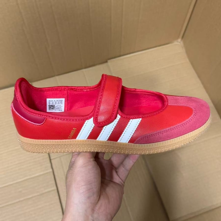 View 4 - Red