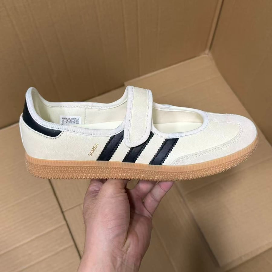 View 5 - White / Beige