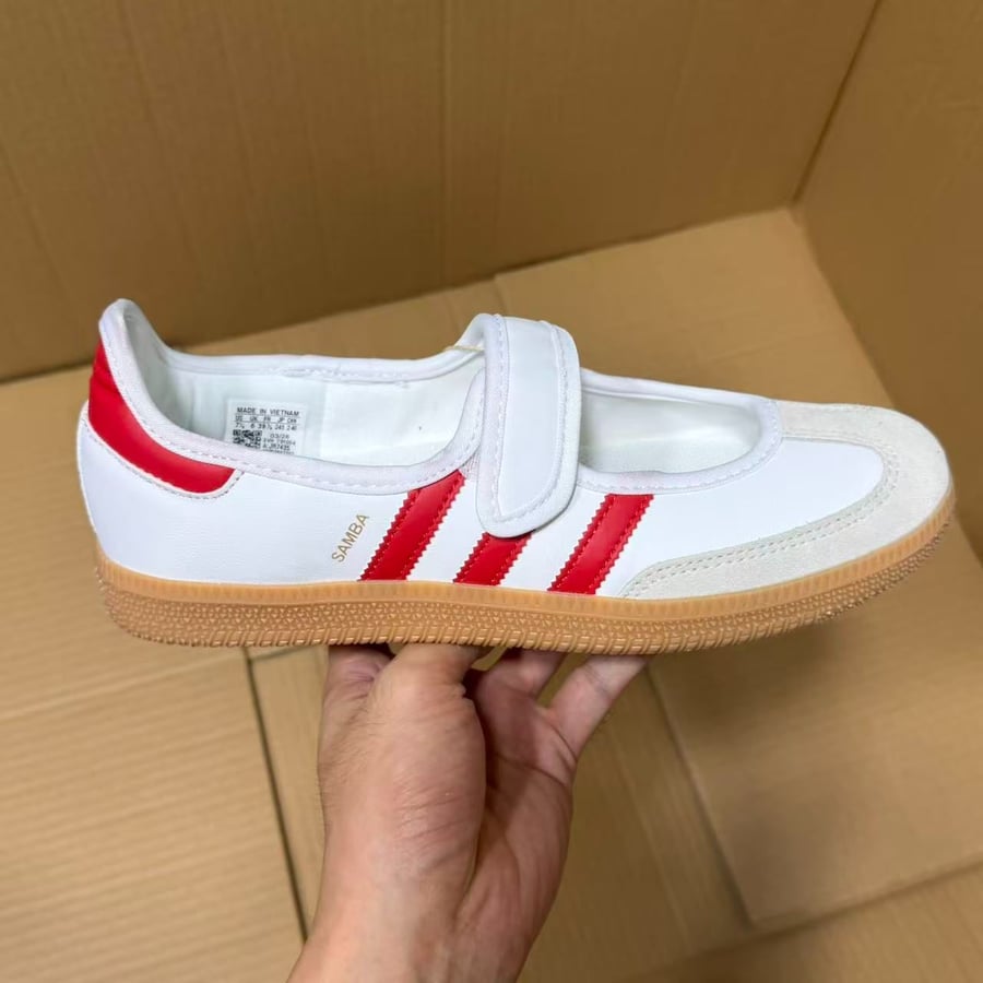 View 8 - White / Red