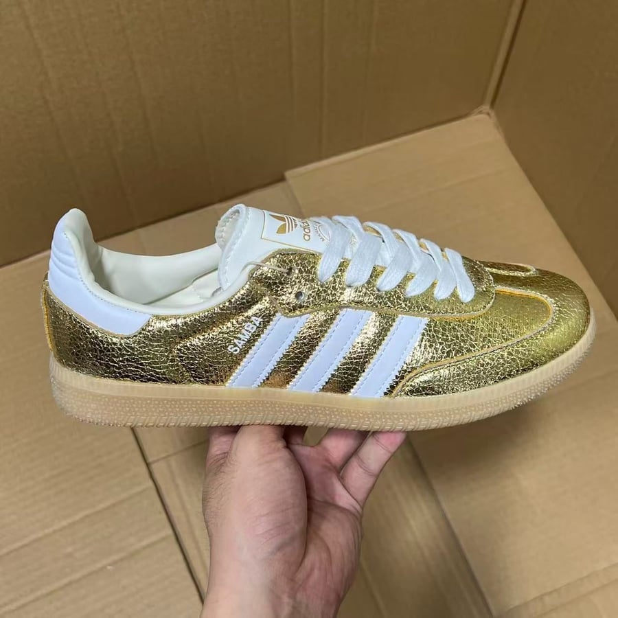 View 6 - Gold